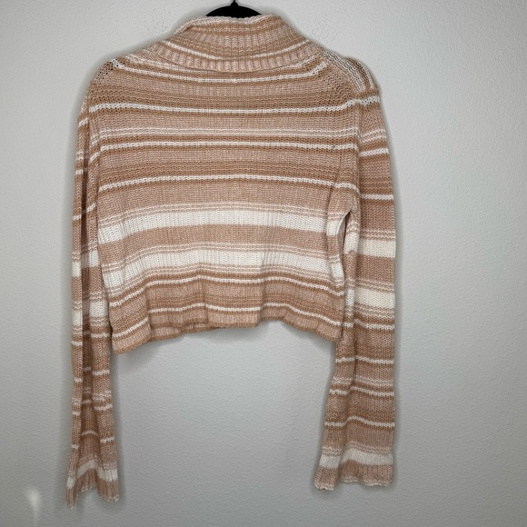 Urban Outfitters Long Sleeve Cowl Neck Striped Tan and White Cropped Sweater M - Picture 10 of 10